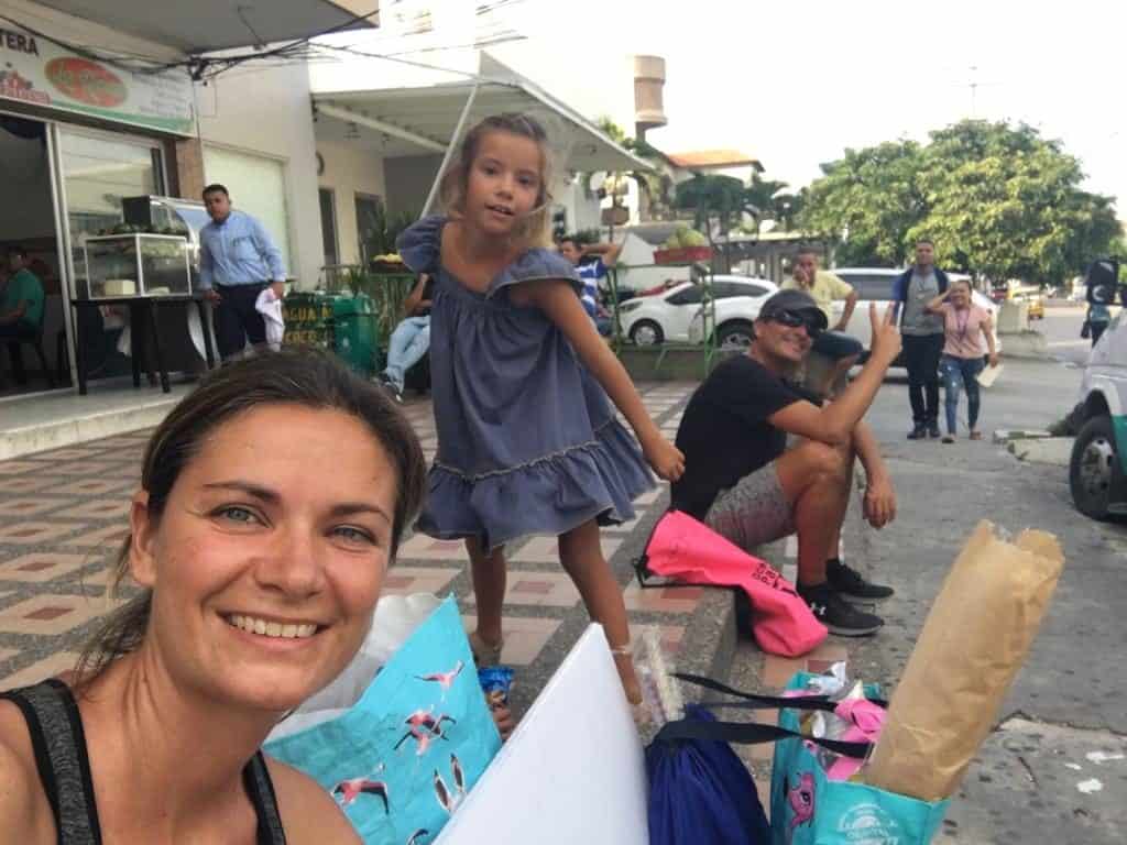 Esperando a la Buseta en Barranquilla.