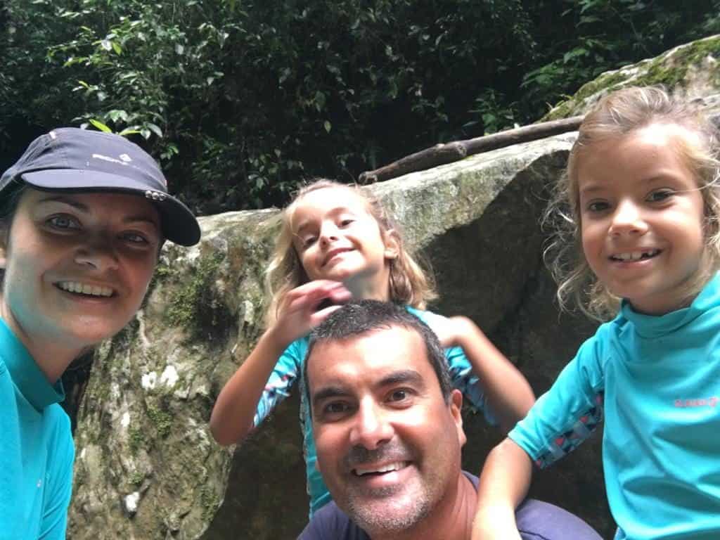 Posado Familiar en el Rio de Minca.