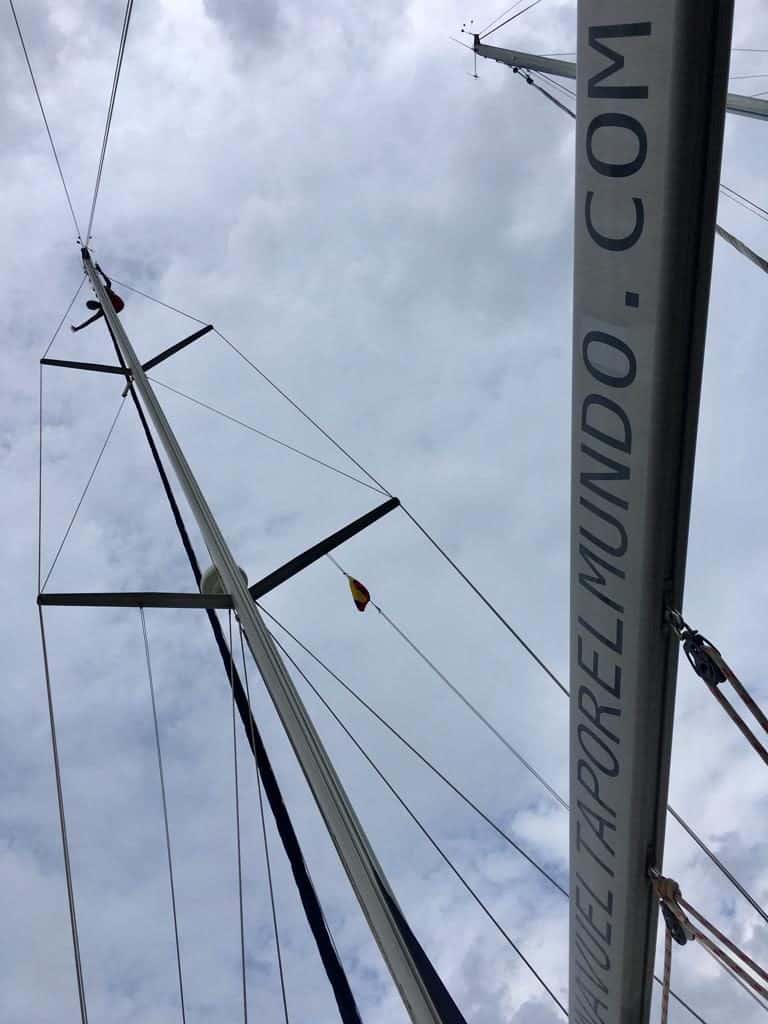 Revisando la Jarcia del Saramia.