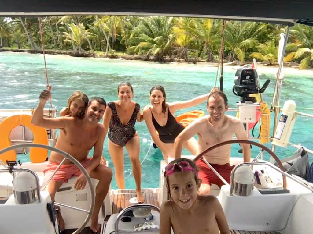 Foto de Equipo en el fondeo de Cayos Holandeses.