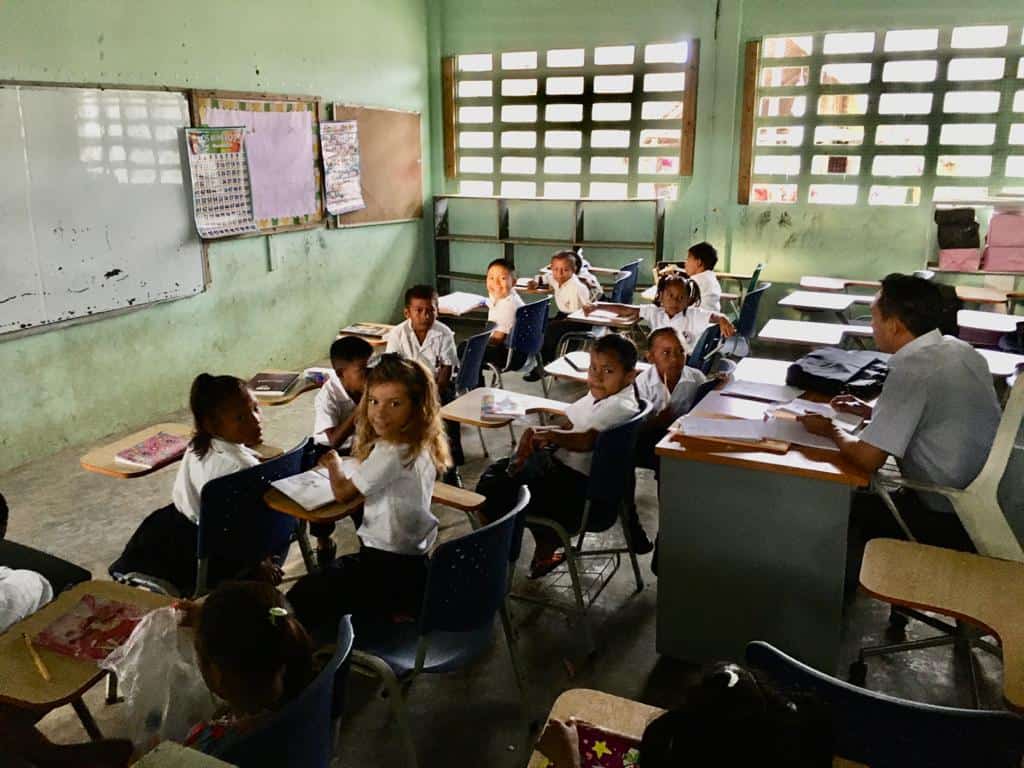 Sara en su primer día de colegio.