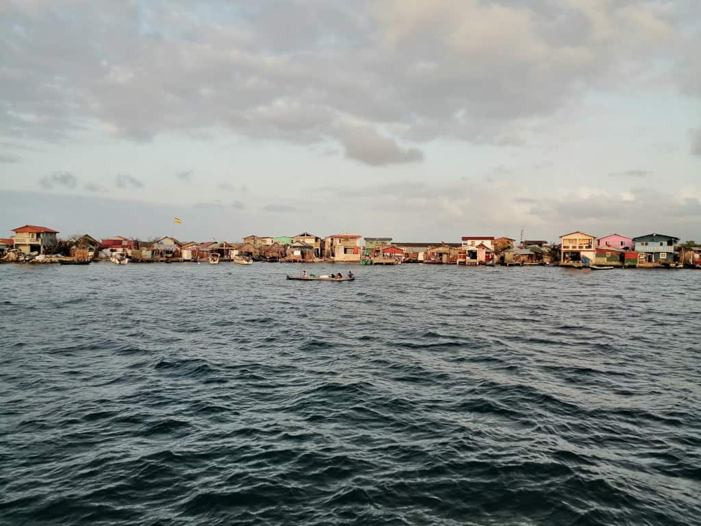 Rio Sidra desde nuestro fondeo.