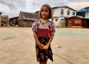 Mia guapísima con su vestido.